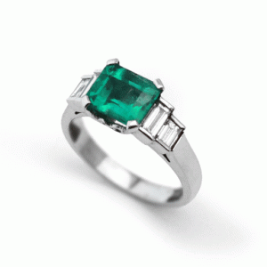 18ct Emerald & Diamond Ring