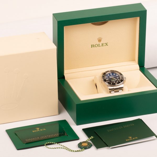 ROLEX DEEPSEA SEA-DWELLER: 126660